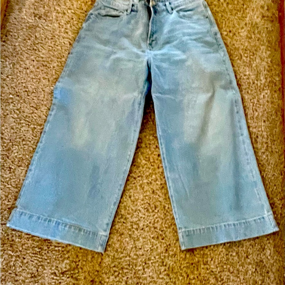 Wide leg, Capri jeans. Super fashionable and flattering.